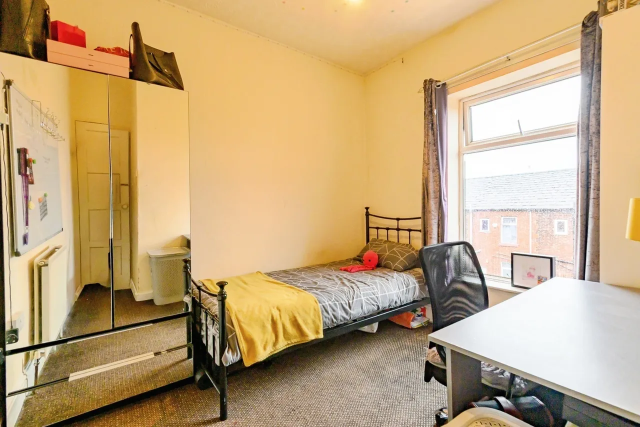 Ash Grove, Bolton, BL1, photo 12