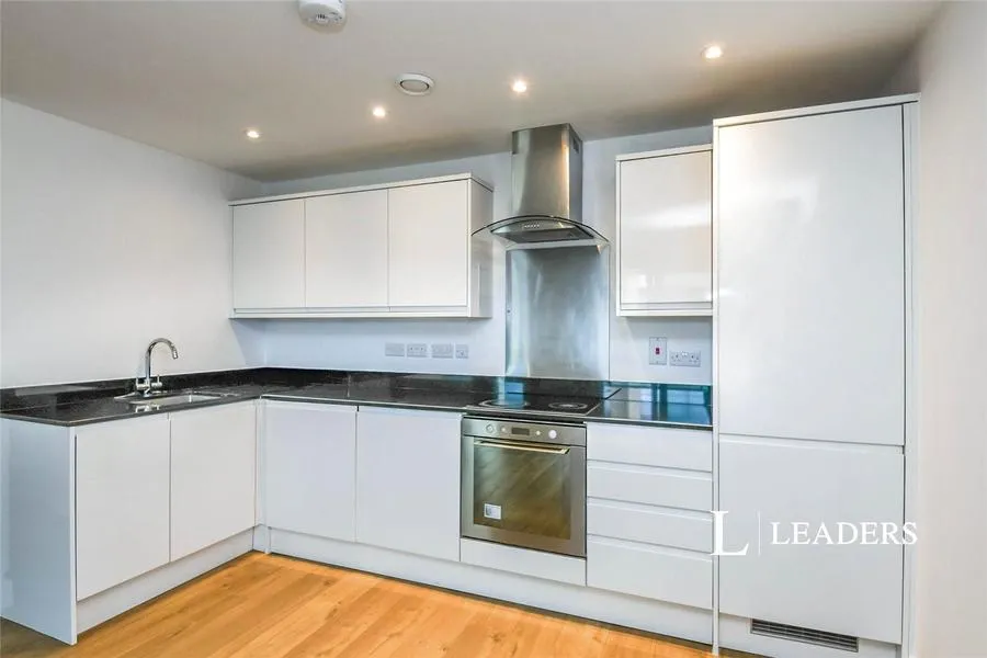 Cromwell Road, Redhill, RH1, photo 4