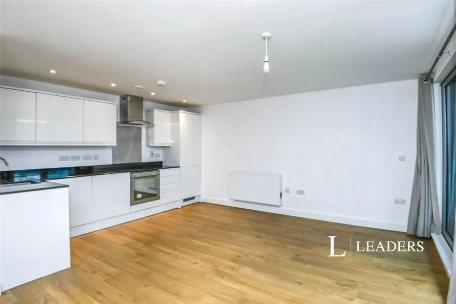 Cromwell Road, Redhill, RH1, photo 7