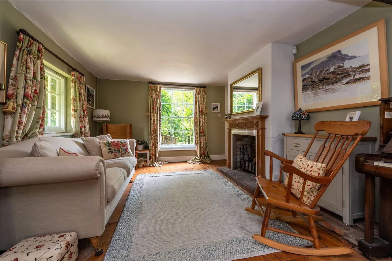 The Street, Ewhurst, GU6, photo 18