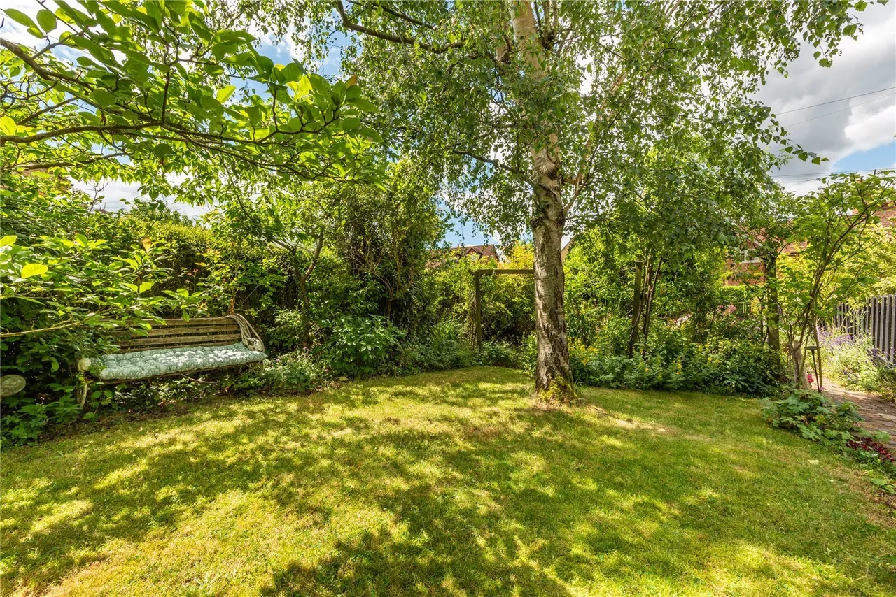 The Street, Ewhurst, GU6, photo 13