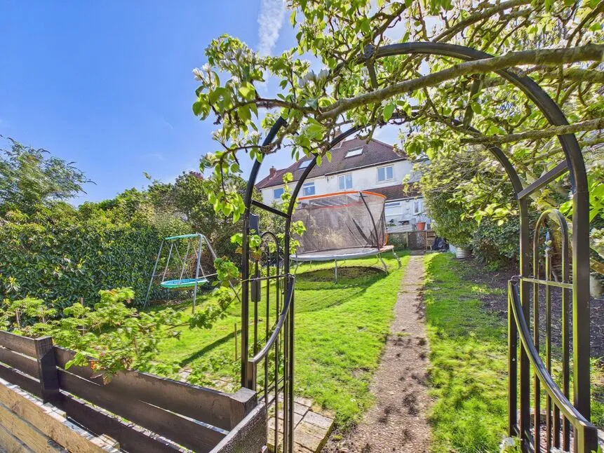 Segrave Crescent, CT19, photo 29