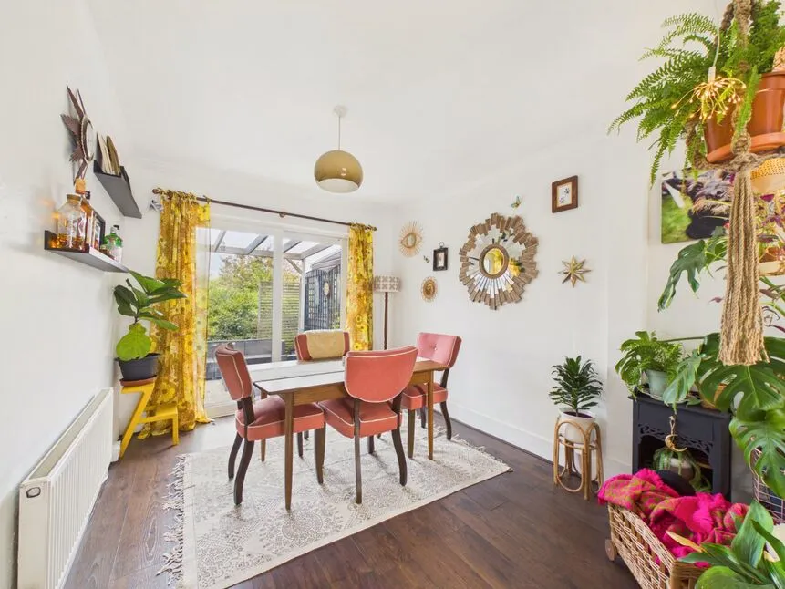 Segrave Crescent, CT19, photo 5