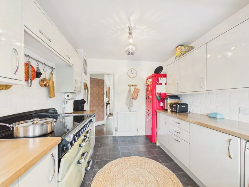Segrave Crescent, CT19, photo 14
