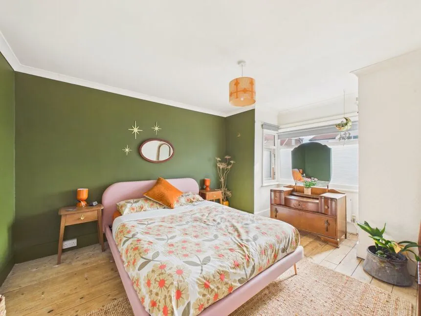 Segrave Crescent, CT19, photo 7