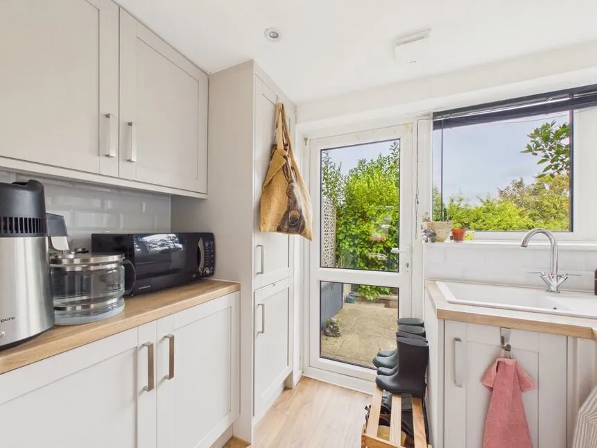 Segrave Crescent, CT19, photo 17