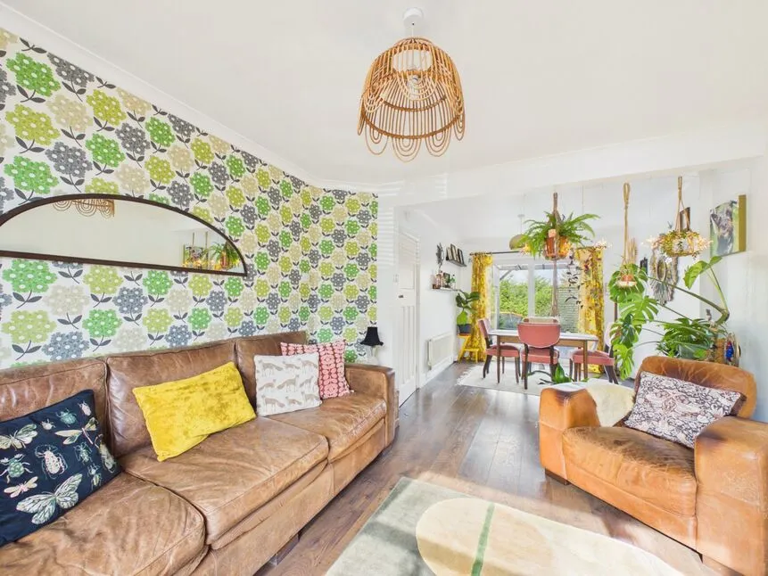 Segrave Crescent, CT19, photo 10