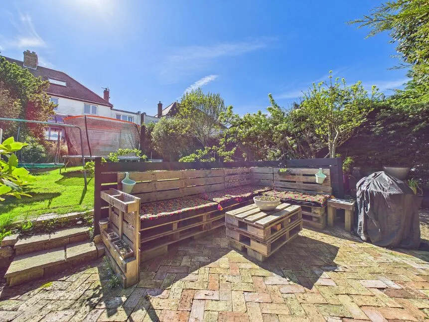 Segrave Crescent, CT19, photo 28
