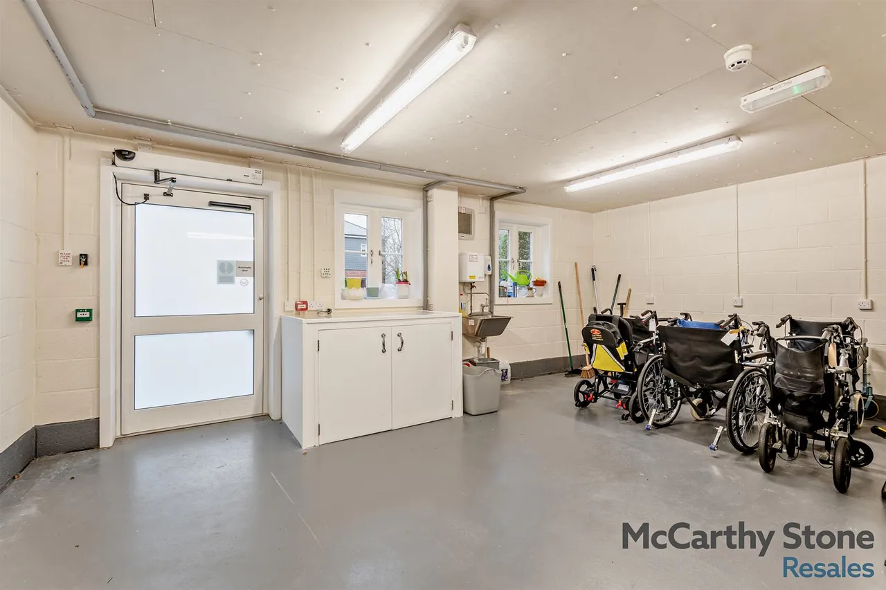 High Street, Cranbrook, TN17, photo 19