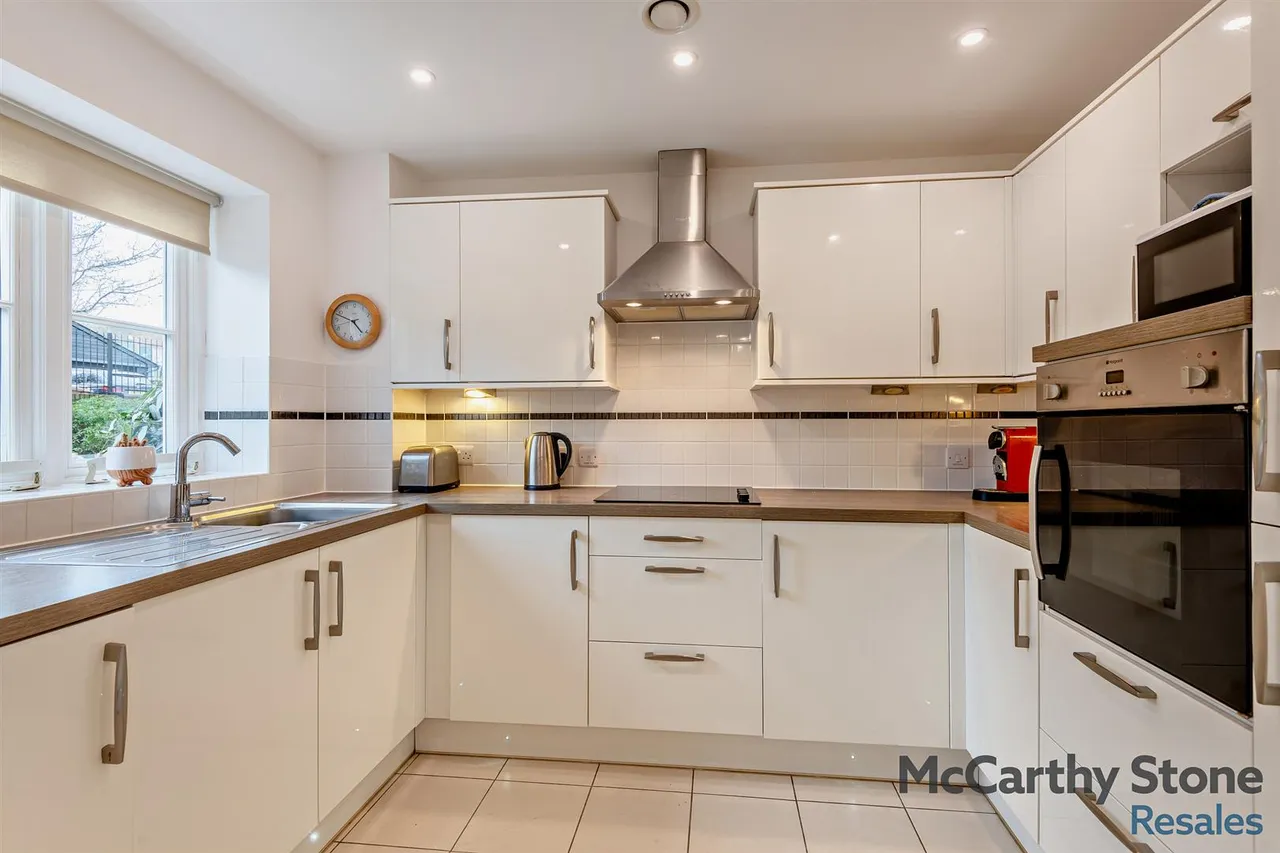 High Street, Cranbrook, TN17, photo 6