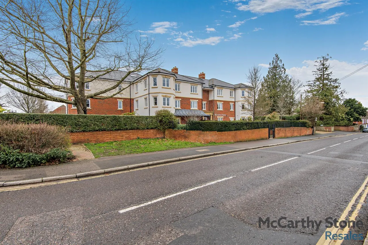 High Street, Cranbrook, TN17, photo 23