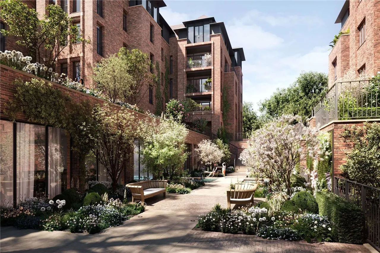Bishops Avenue Gardens, The Bishops Avenue, London, N2 0BE, photo 9