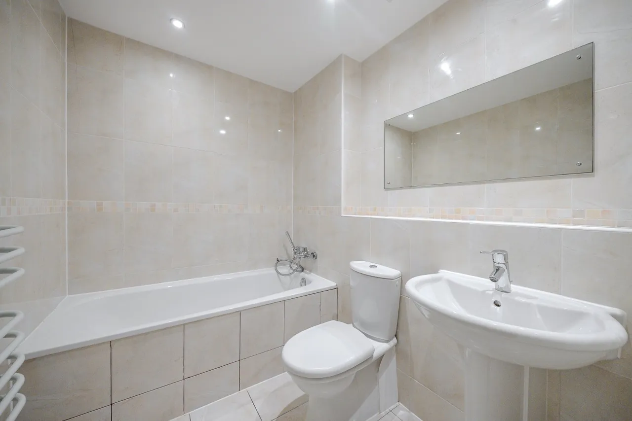 Micklethwaite Grove, Wetherby, LS22, photo 8