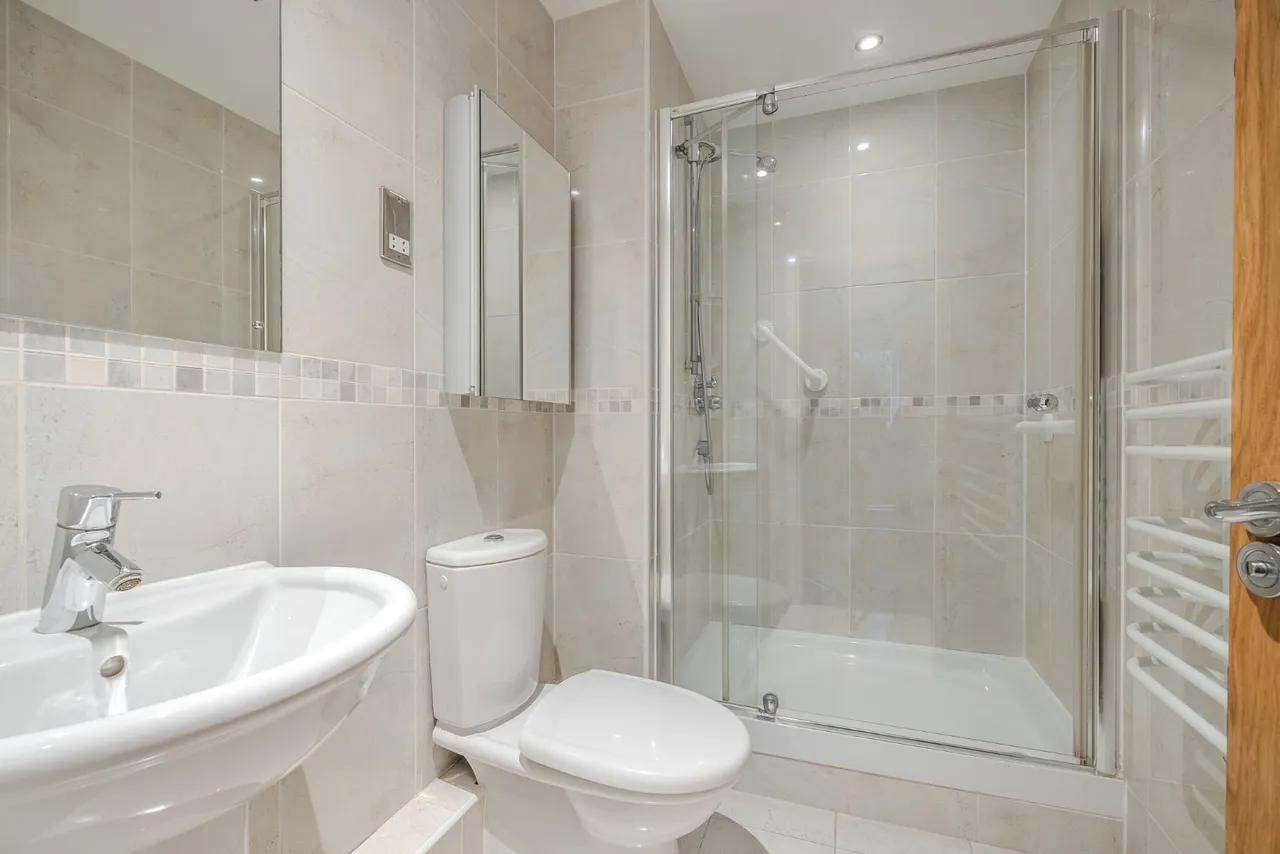 Micklethwaite Grove, Wetherby, LS22, photo 12