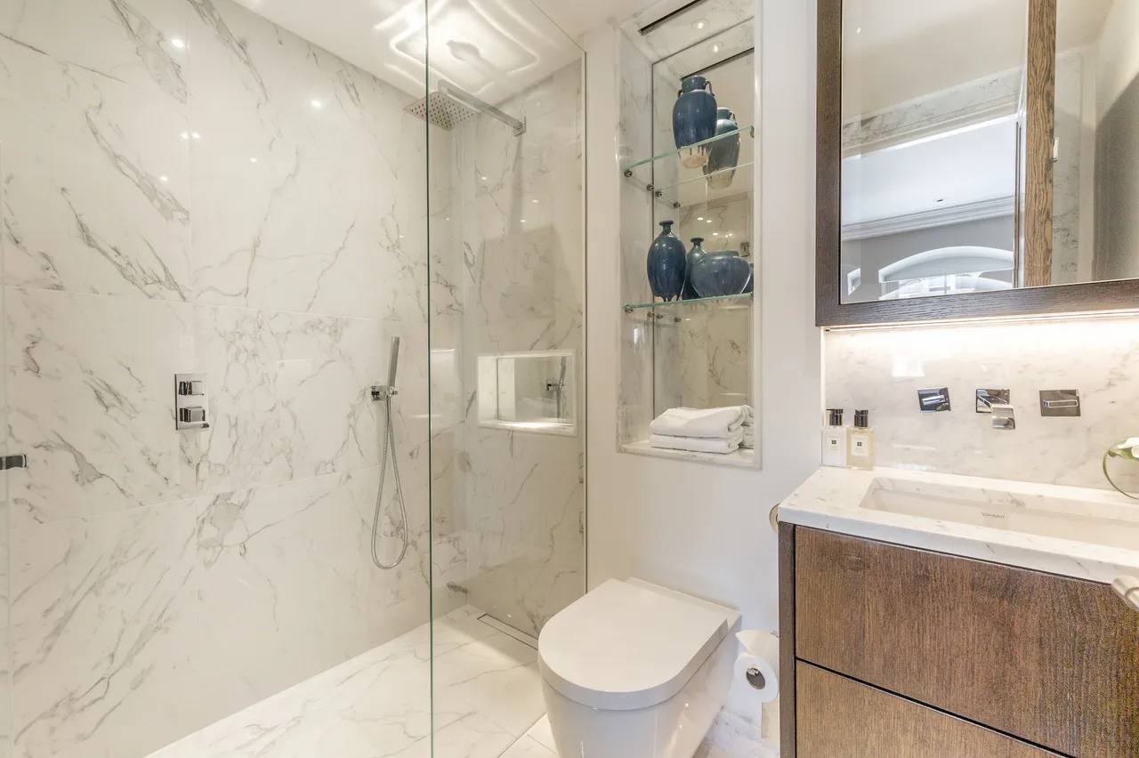 West Penthouse, 21-22 Prince of Wales Terrace, London, photo 7