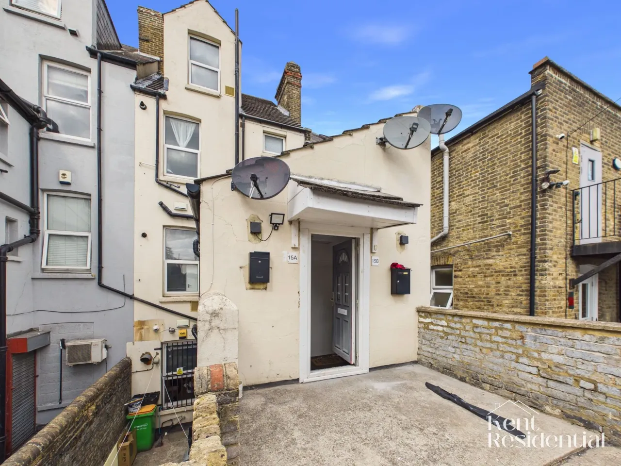 1 bed flat to rent, The Paddock, Chatham, ME4