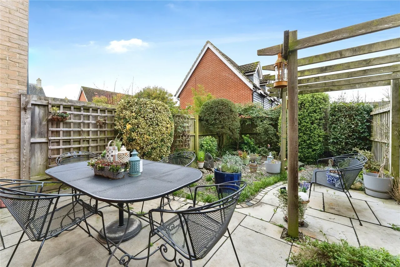 Douglas Court, Ely, CB7, photo 4
