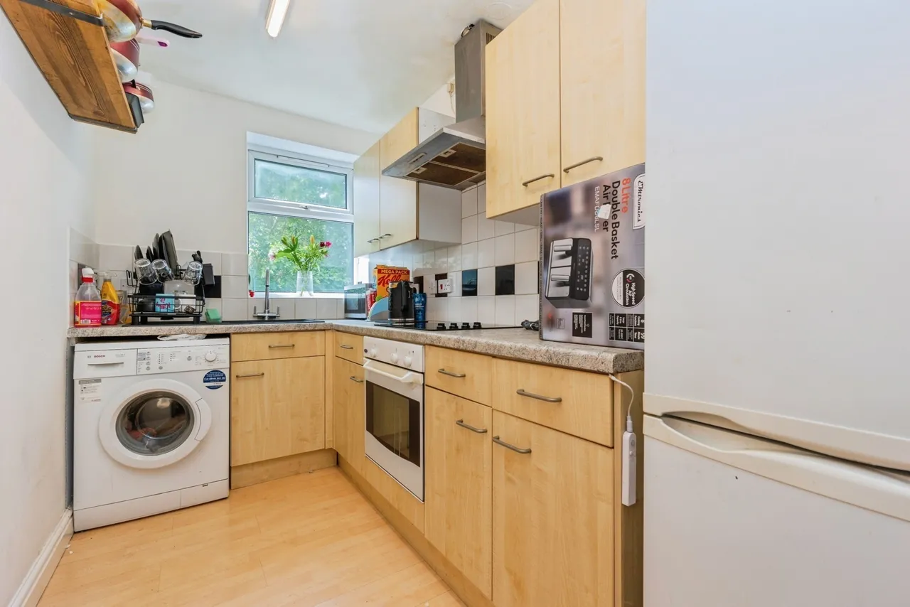 Burford Court, 1 Cotterdale Close, Whalley Range, Manchester, M16, photo 6