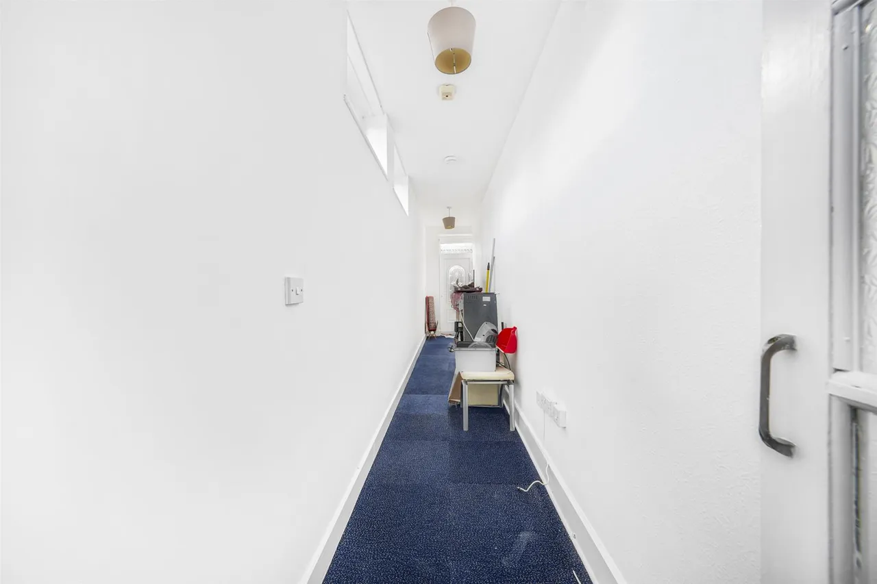 Station Road, North Chingford, E4, photo 13