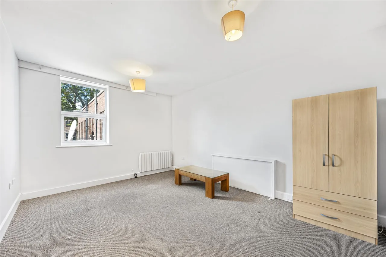 Station Road, North Chingford, E4, photo 2