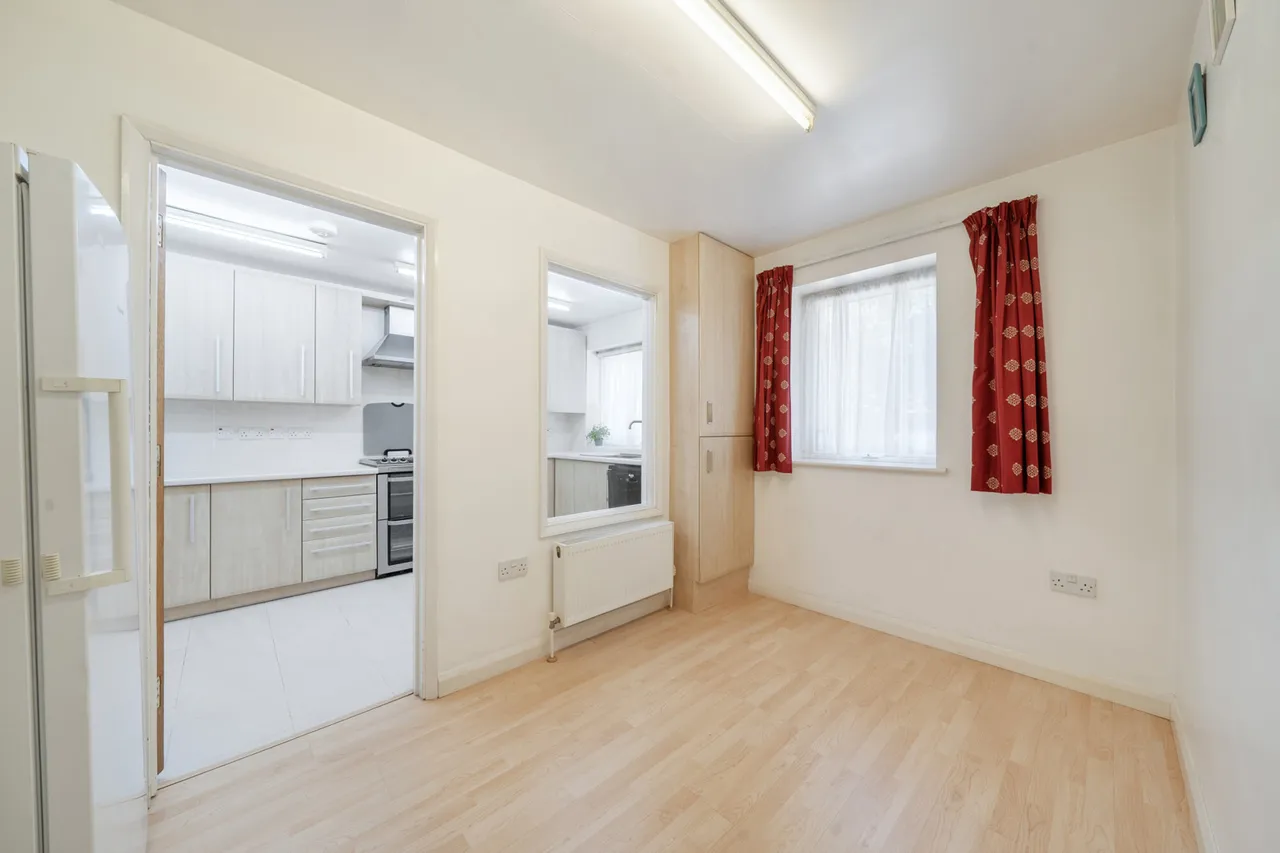 Woodridge Way, Northwood, HA6, photo 12