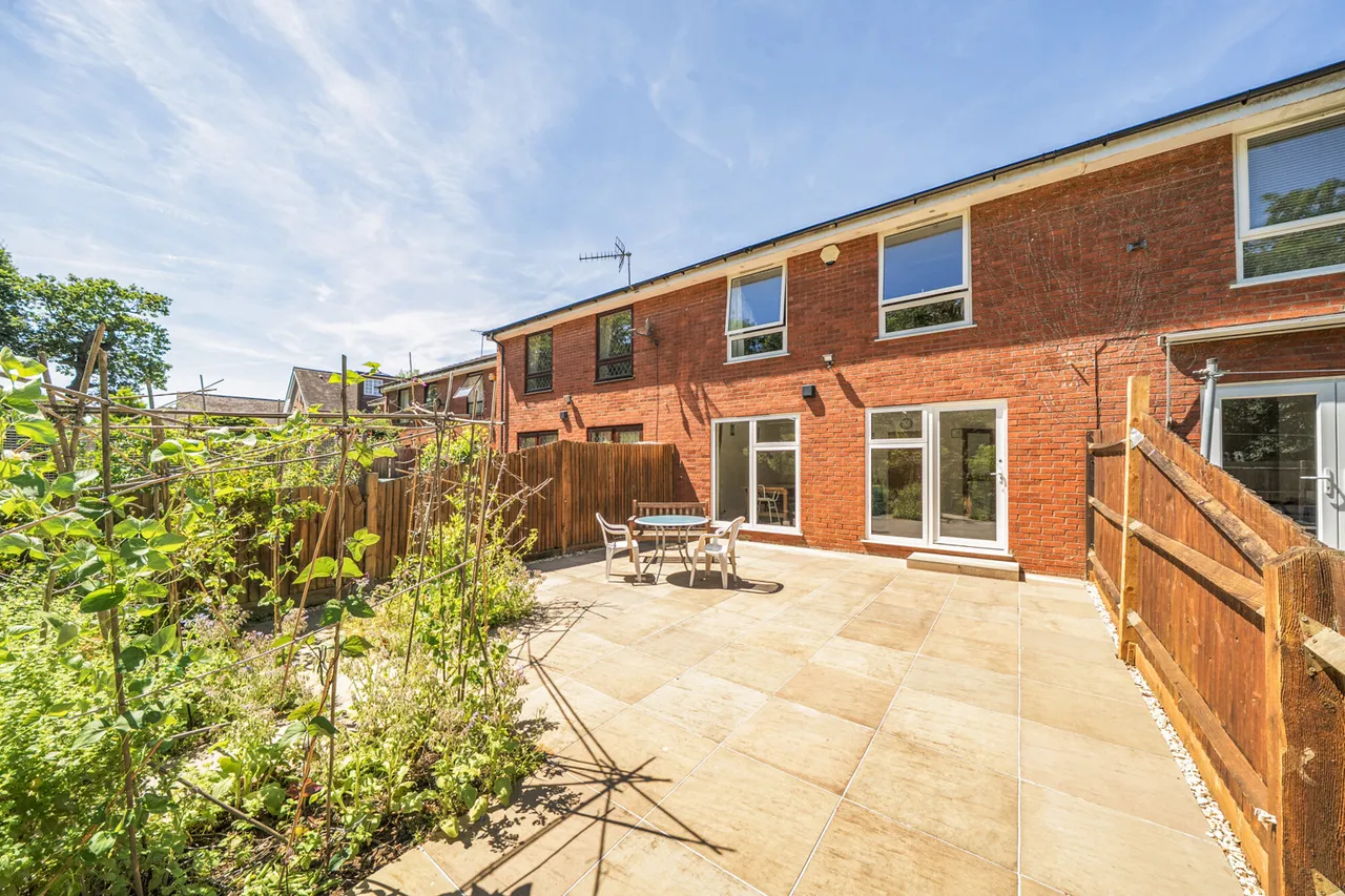 Woodridge Way, Northwood, HA6, photo 20