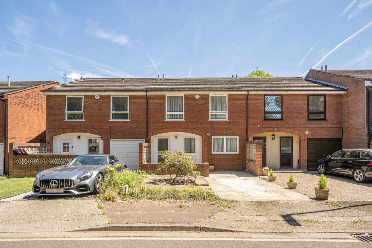 Woodridge Way, Northwood, HA6, photo 17