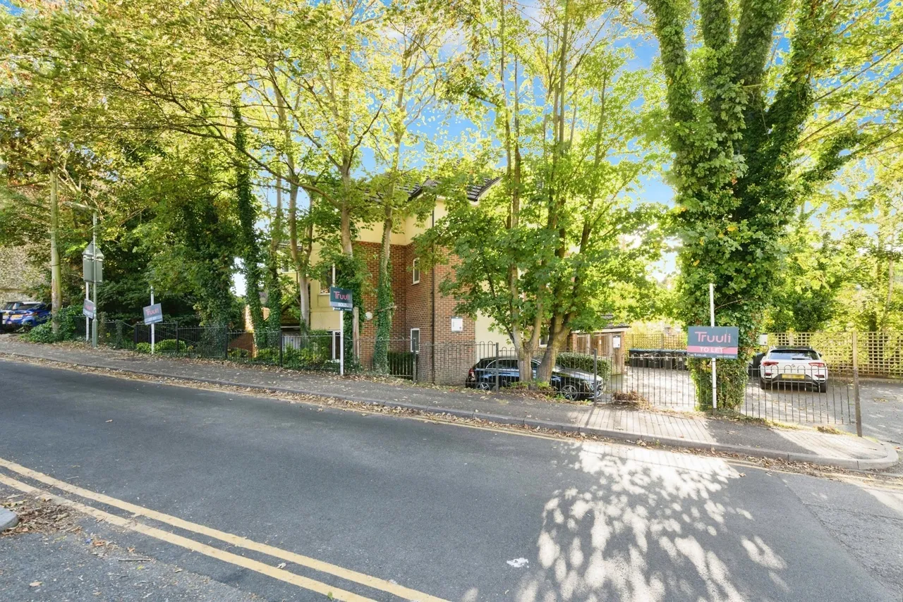 St. Lukes Road, Whyteleafe, Surrey, CR3, photo 17