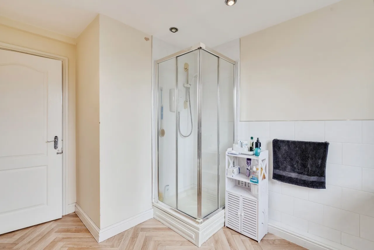 Leigh Road, Bolton, BL5, photo 5