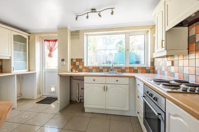 Shelley Avenue, Bracknell, RG12, photo 4