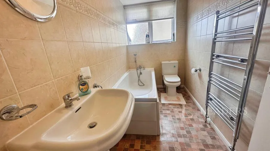 Cofton Road, Birmingham, B31, photo 11