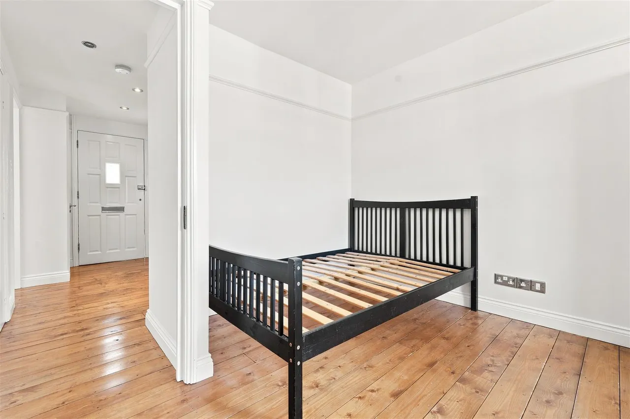 Queens Drive, London, N4, photo 8