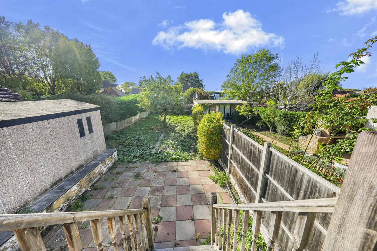 Seymour Road, North Chingford, E4, photo 12