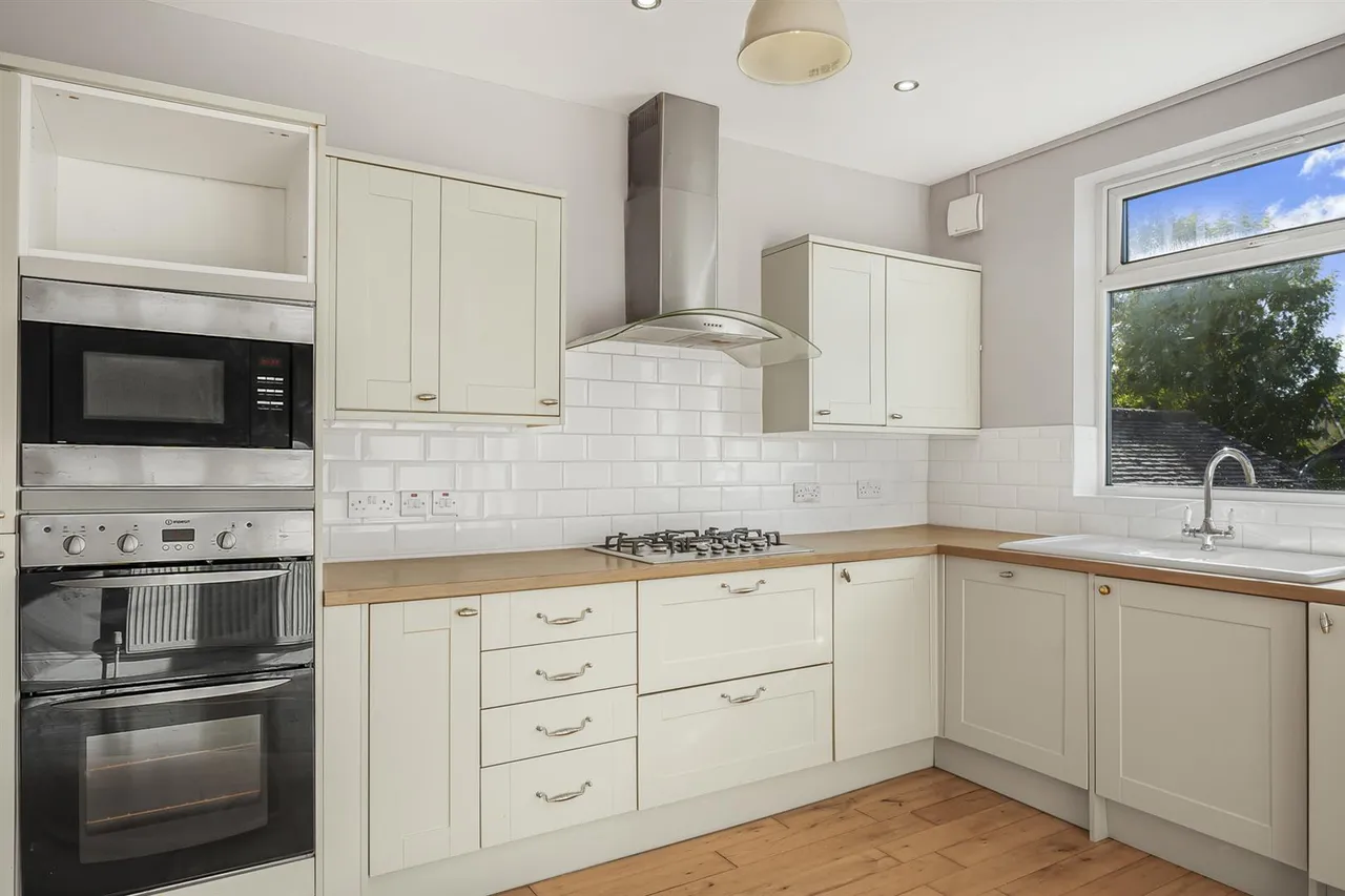 Seymour Road, North Chingford, E4, photo 6