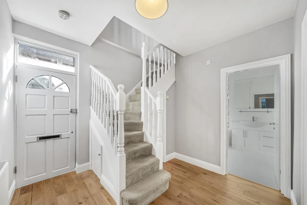 Seymour Road, North Chingford, E4, photo 16