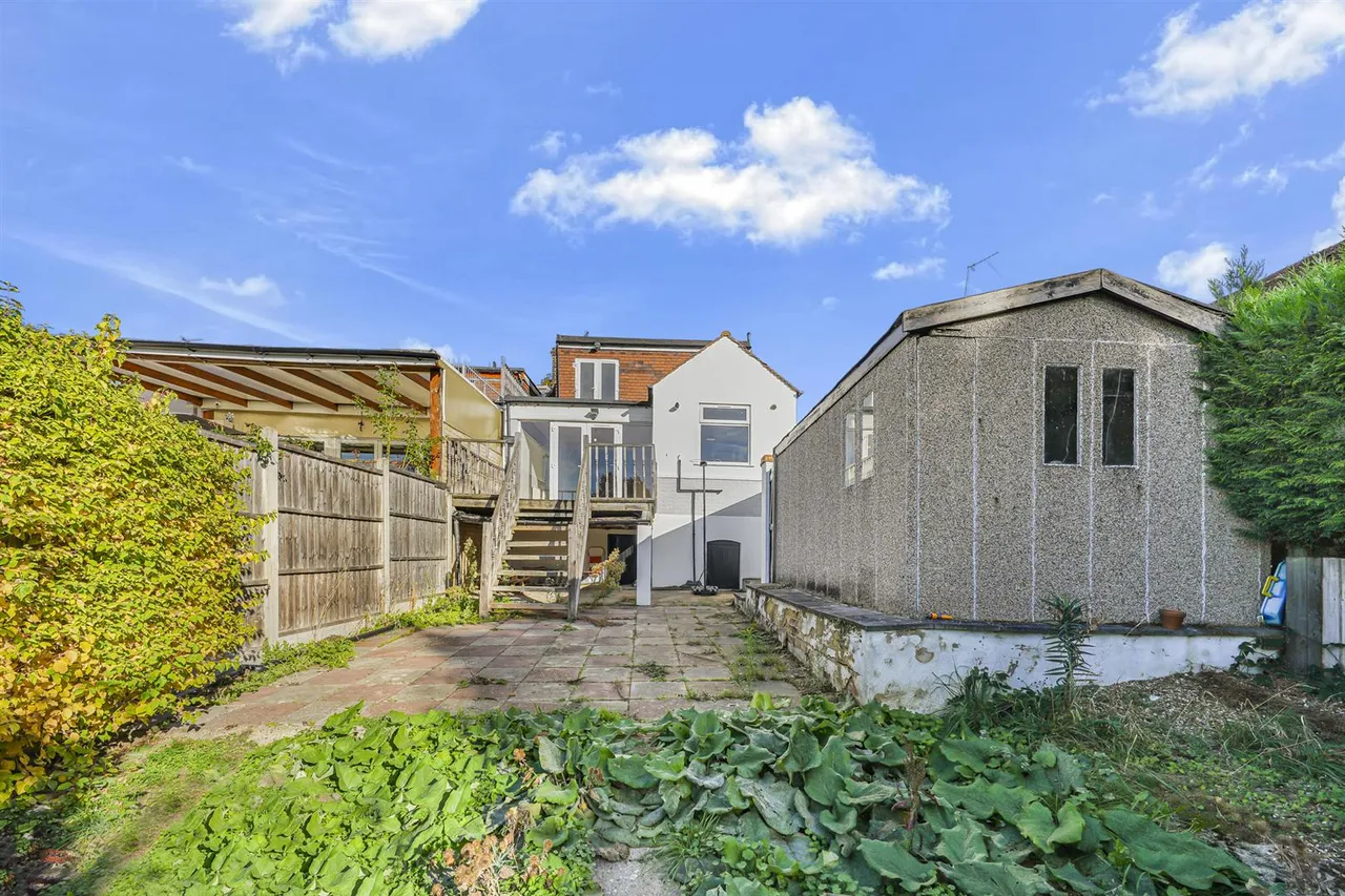 Seymour Road, North Chingford, E4, photo 15