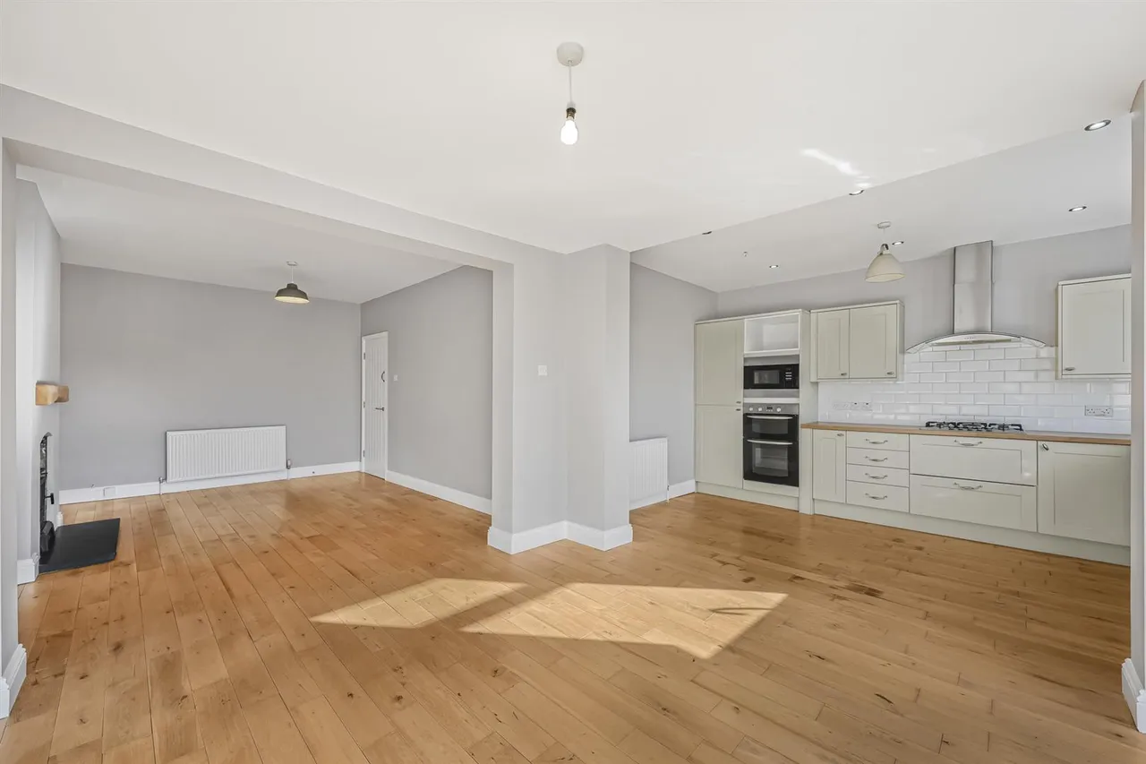 Seymour Road, North Chingford, E4, photo 5