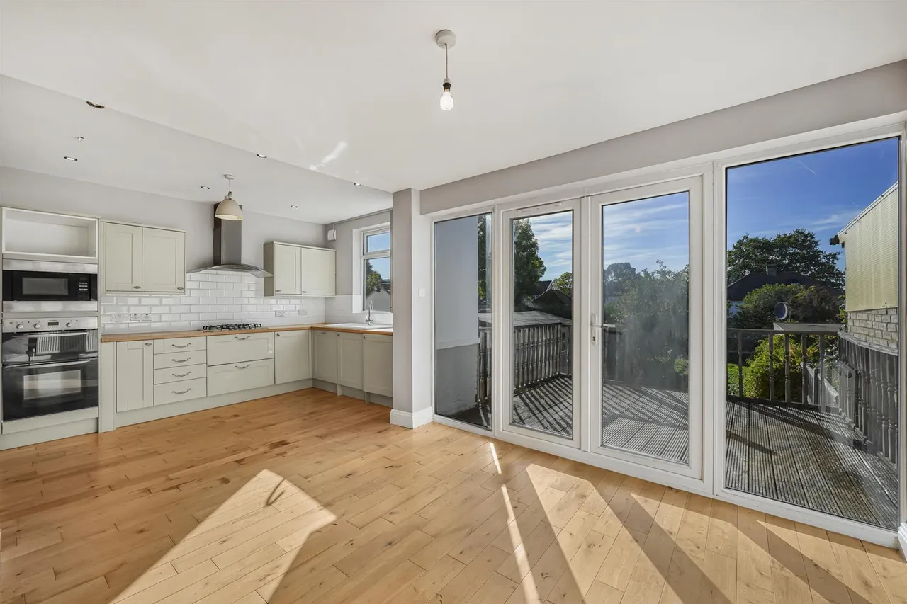 Seymour Road, North Chingford, E4, photo 7