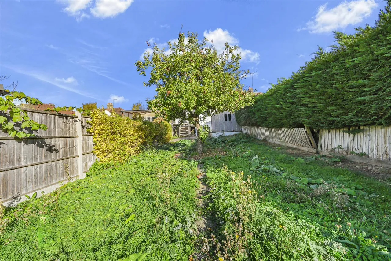 Seymour Road, North Chingford, E4, photo 14