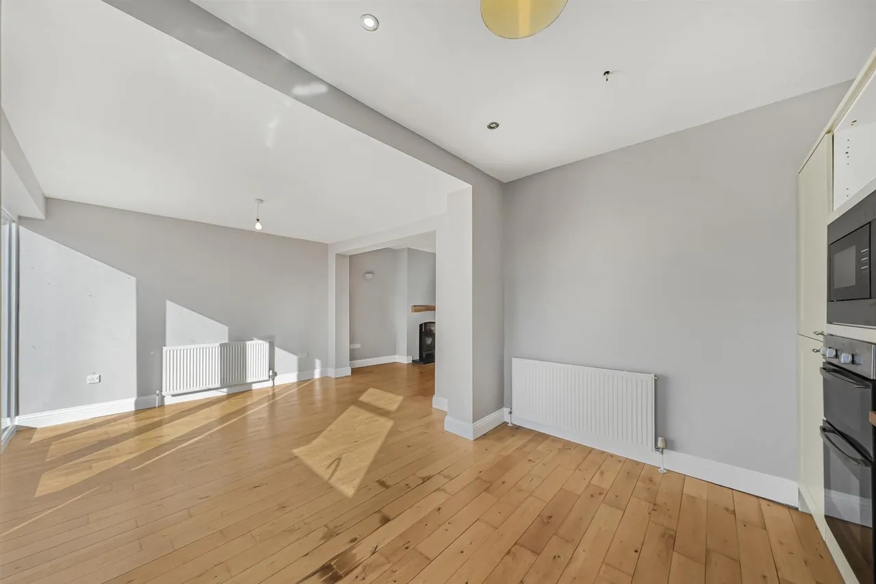 Seymour Road, North Chingford, E4, photo 10