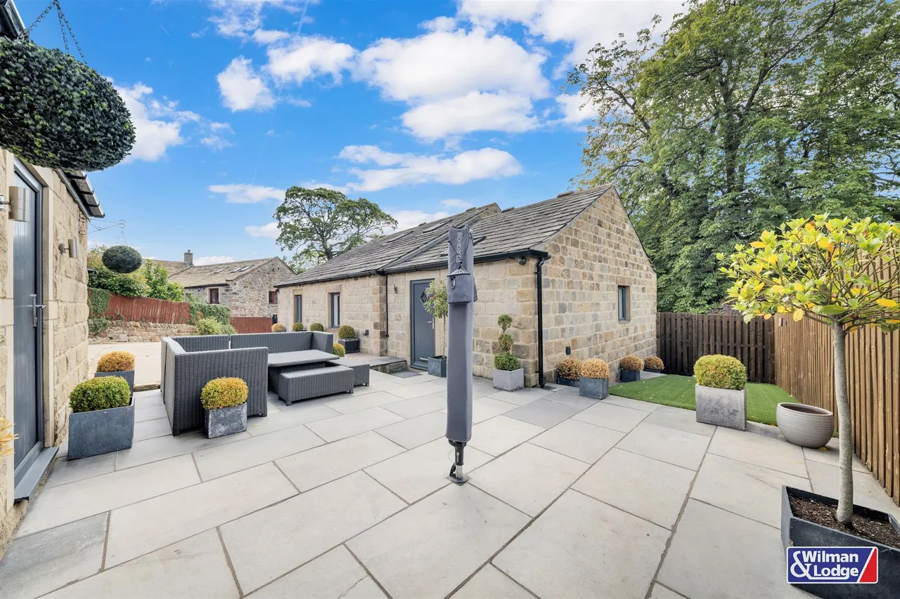 Stirton Lane, Stirton, Skipton, BD23 3LN, photo 2