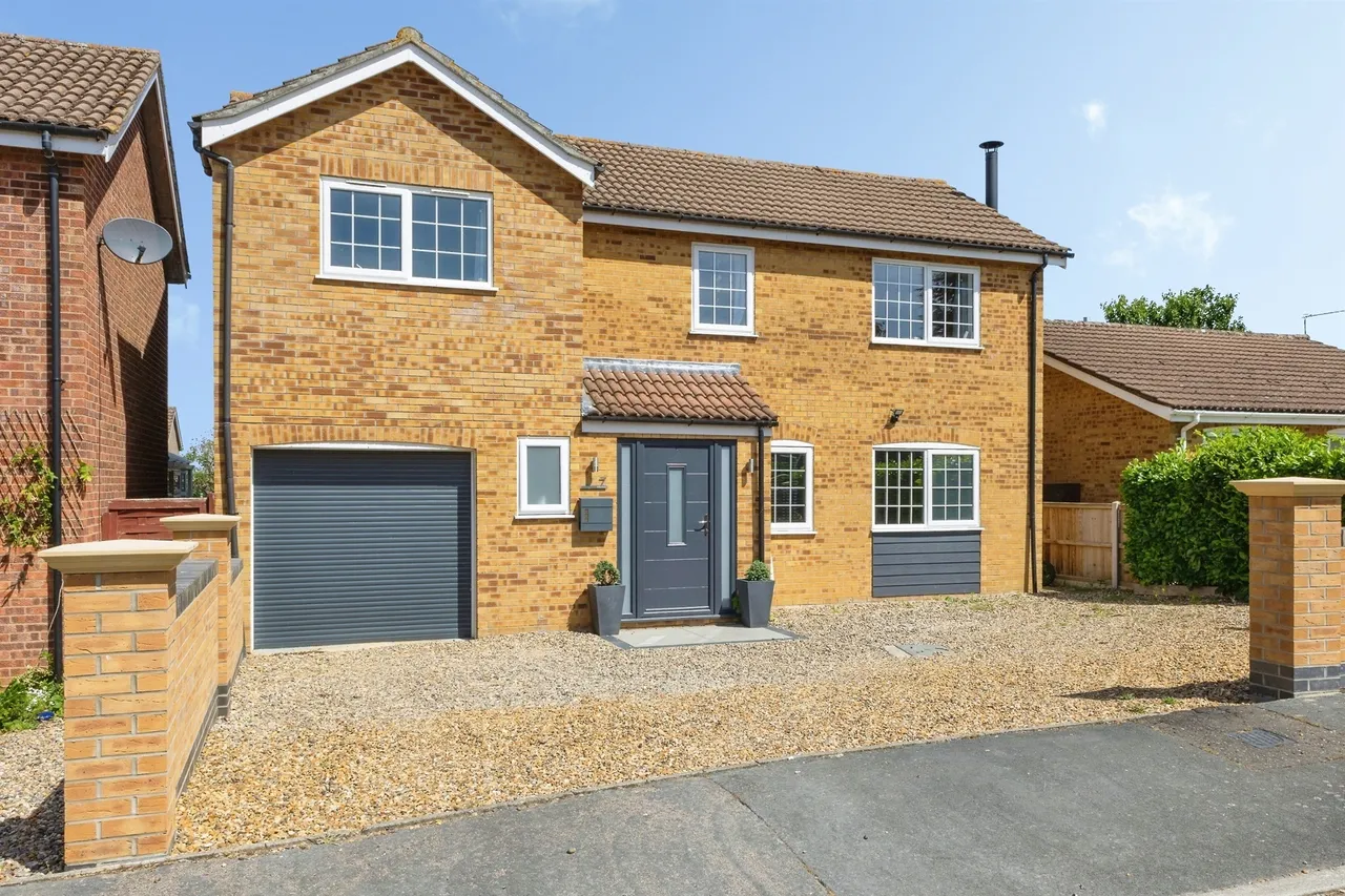 4 bed house for sale — Perrings, WYMONDHAM