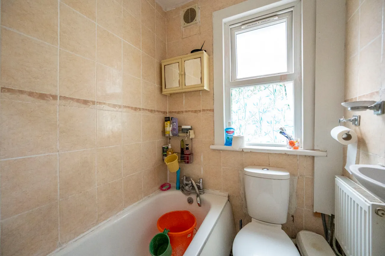 107 Belgrave Road, London, photo 6