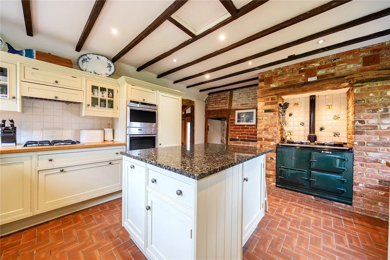 Thatch Cottage, Eversley, Hampshire, RG27 0RP, photo 5