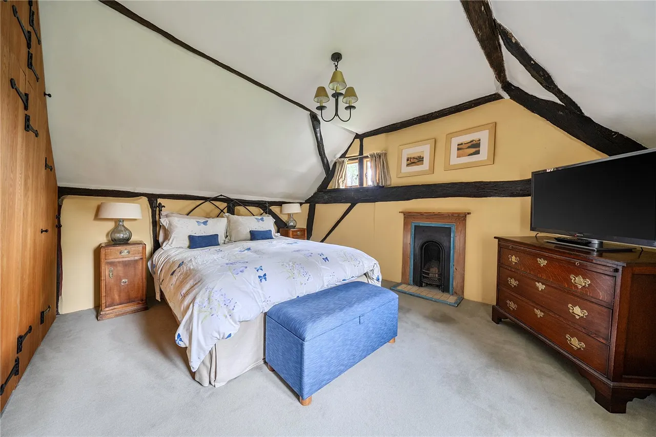 Thatch Cottage, Eversley, Hampshire, RG27 0RP, photo 13