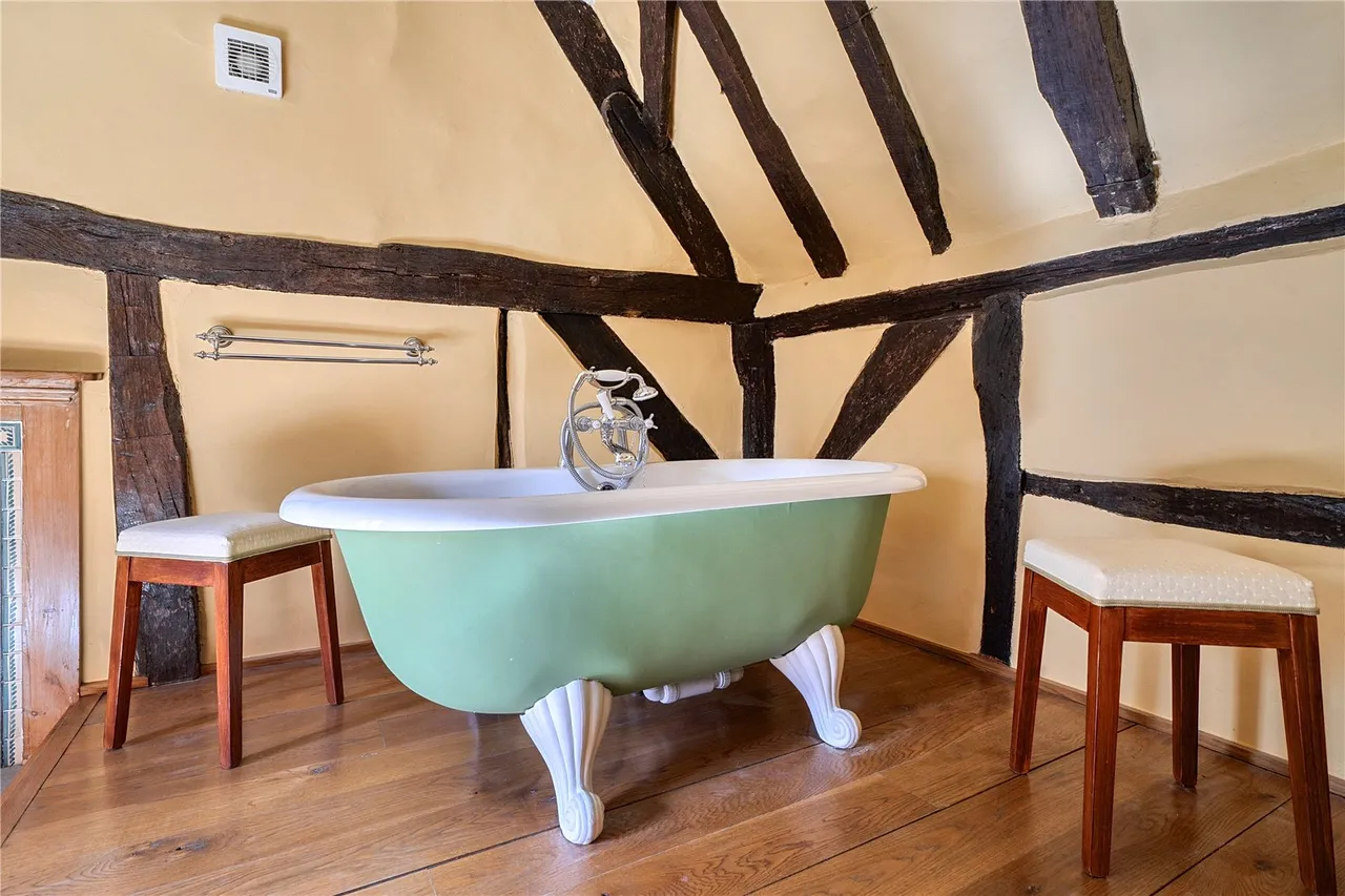 Thatch Cottage, Eversley, Hampshire, RG27 0RP, photo 14