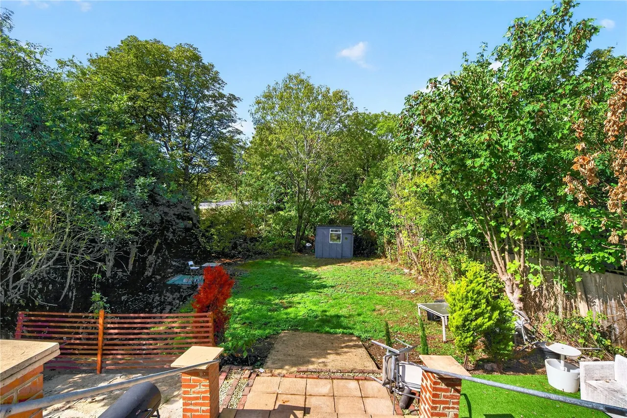 Grants Close, London, NW7, photo 20