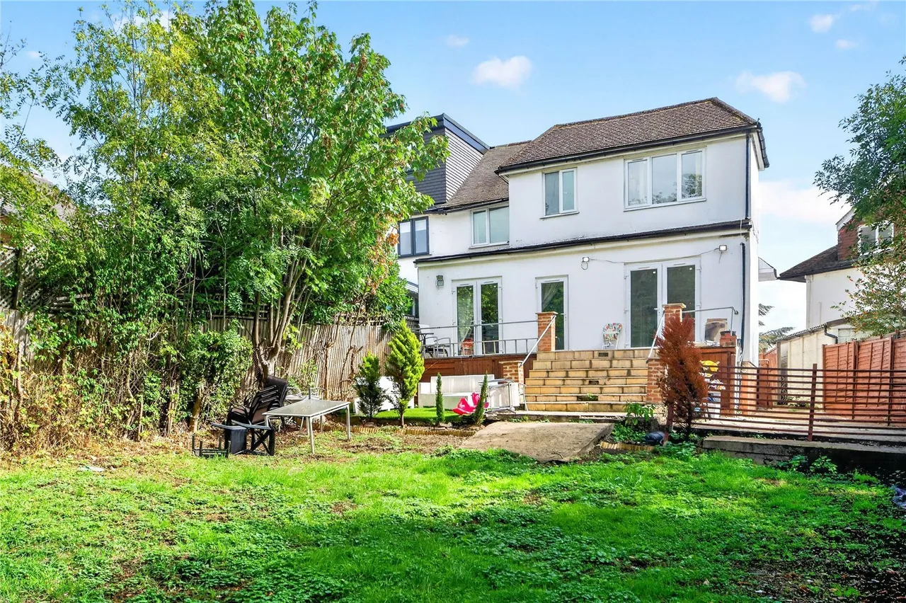 Grants Close, London, NW7, photo 19