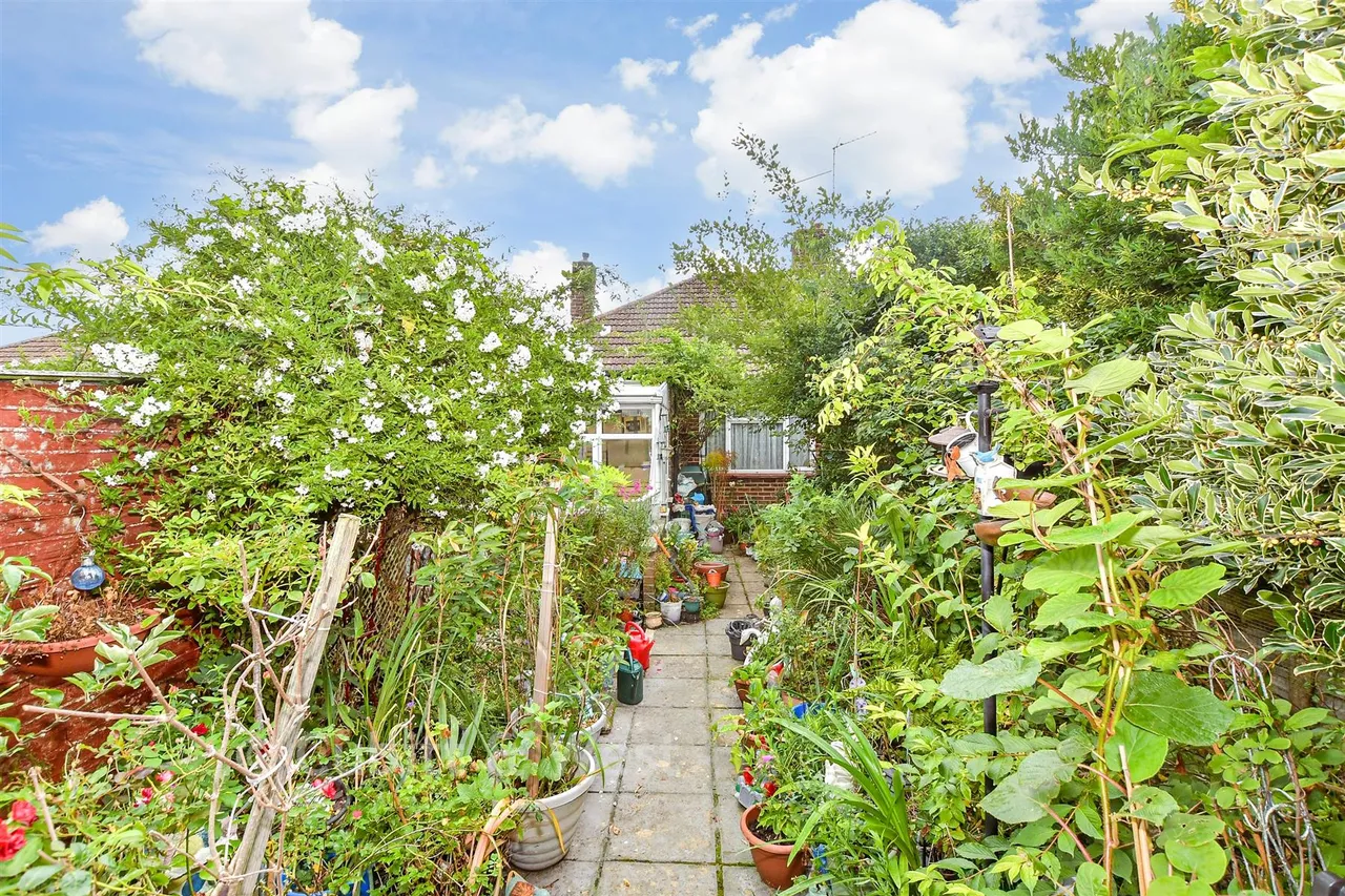 Brooklands Road, Havant, PO9, photo 7