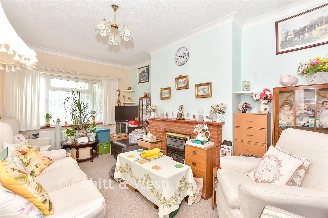 Brooklands Road, Havant, PO9, photo 3